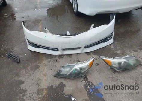 2013 Toyota Camry Se z USA, uszkodzony, nr VIN 4T1BF1FK3DU256262